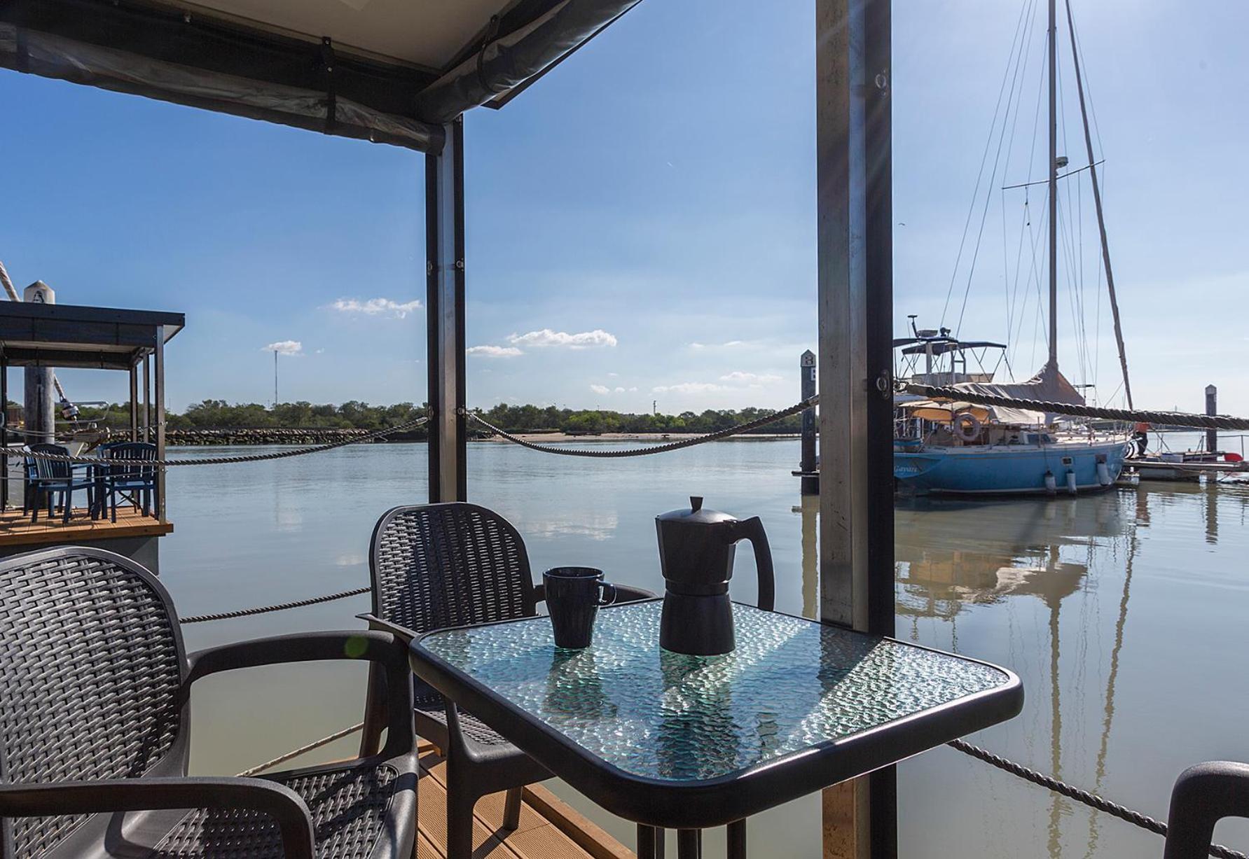 Azvalia Luxury Casa Barco New York And Texas-Unique Houseboat Experience 호텔 엘푸에르토데산타마리아 외부 사진